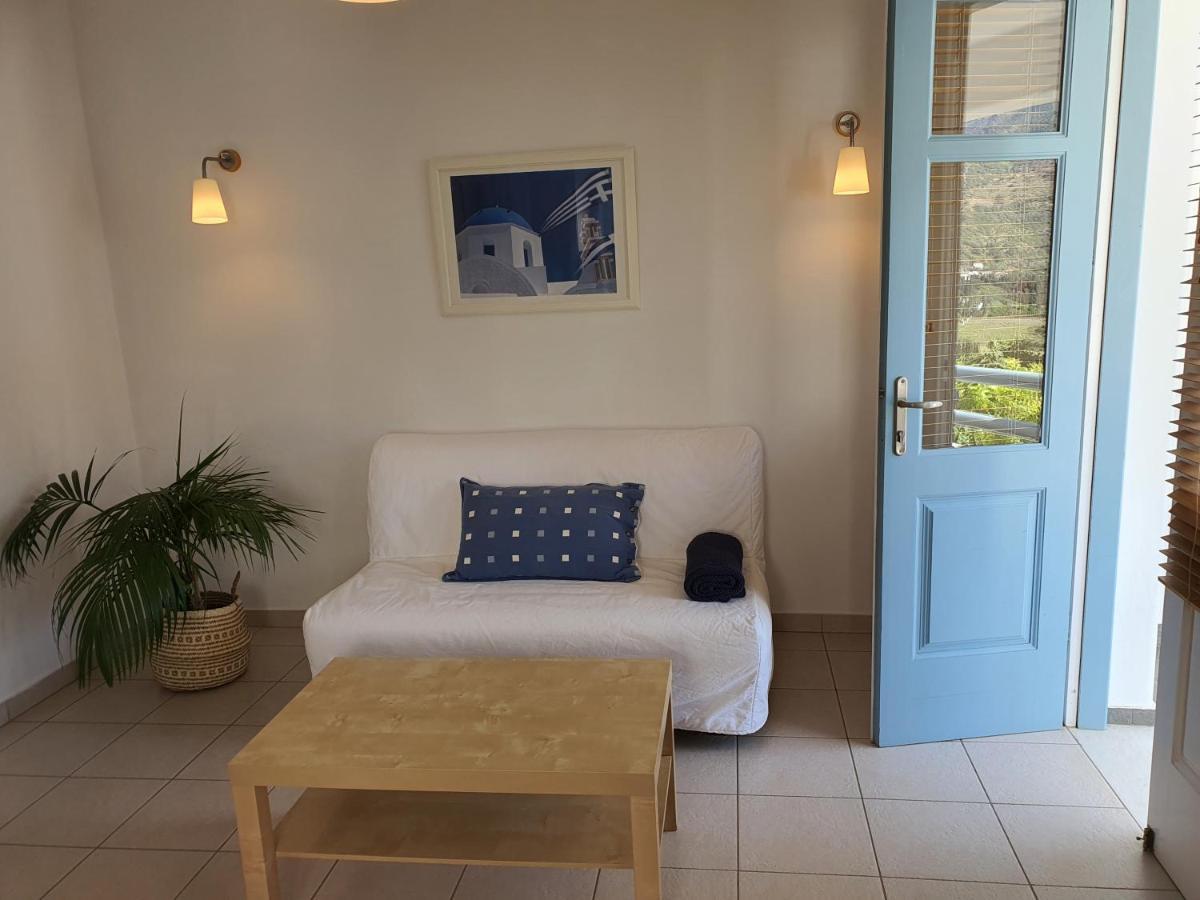 Karaoulanis Apartment