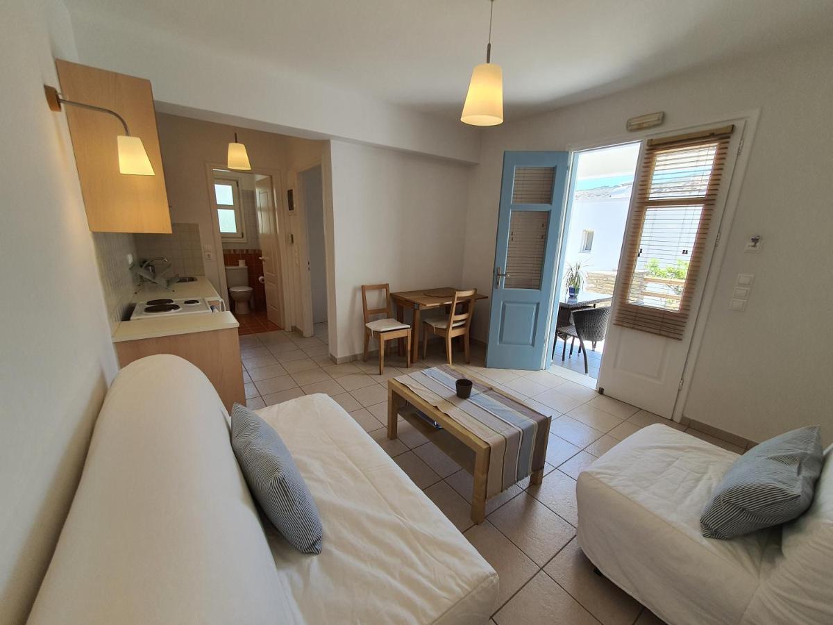 Apartment Karaoulanis *