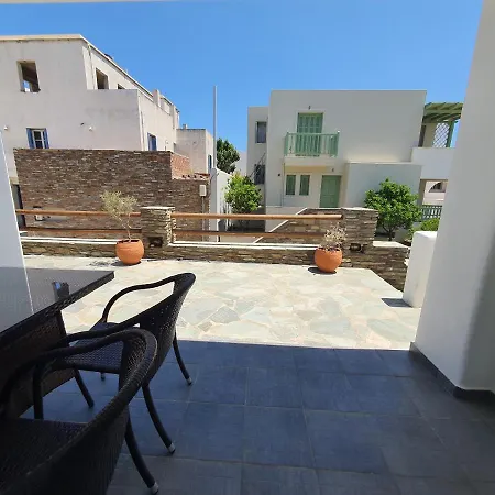 Karaoulanis Apartments Andros Town Exterior photo